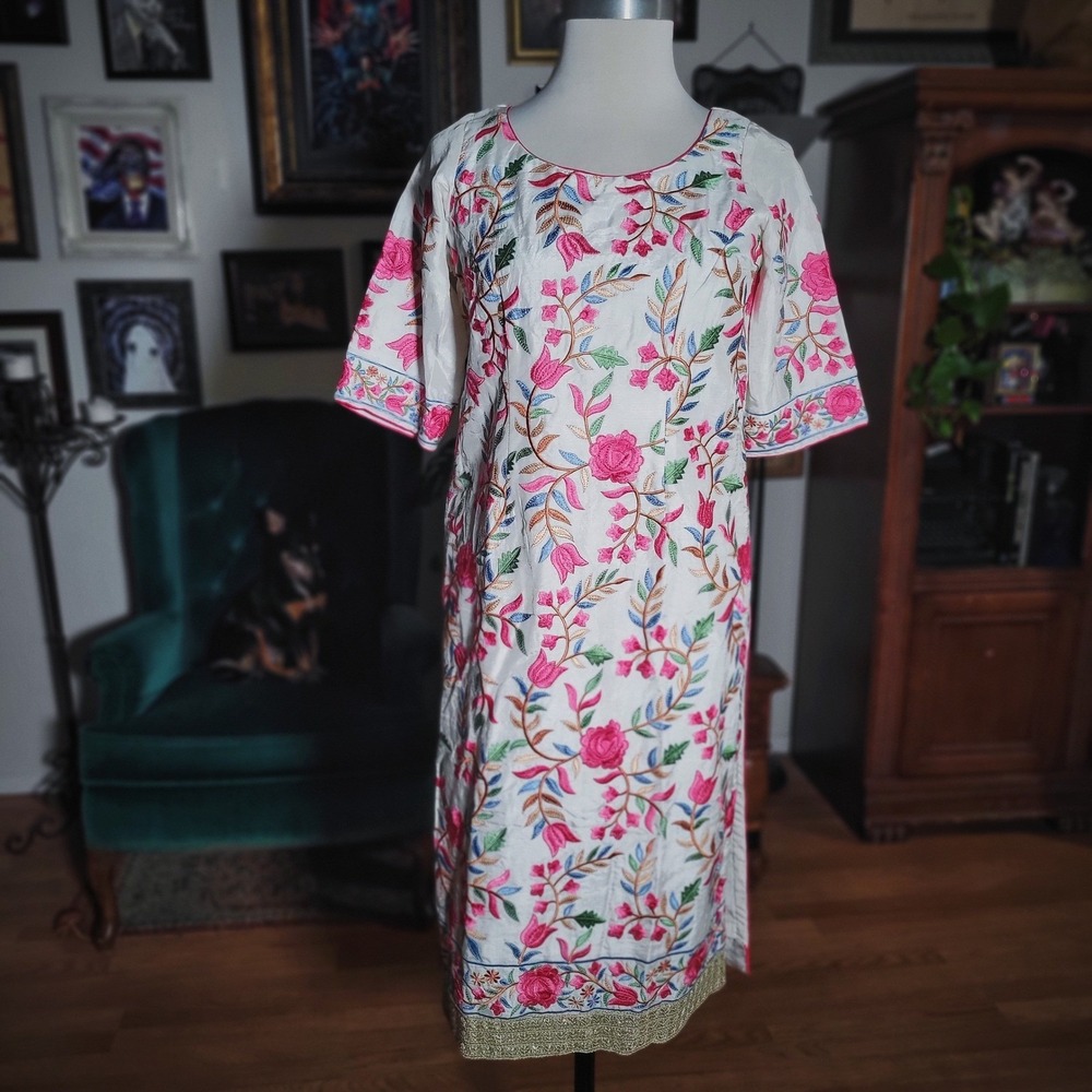 Embroidered Silk Kurta Tunic Dress Vintage White Pink Floral Boho Midi Small